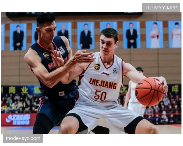 米特罗维奇挺身而出助球队逆转取胜，状态回暖尽显领袖风范