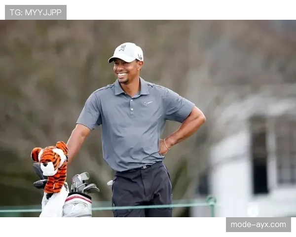泰格·伍兹的私人飞机里程，够我绕地球飞十圈了